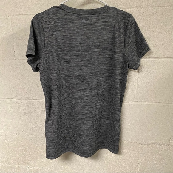 Under Armour Loose Heatgear Women's Grey V-Neck Top Size Medium - Picture 3 of 9